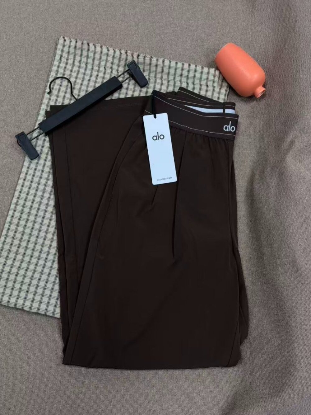 ☕🔥Alo Yoga Suit Up Trouser Coffee Brown (Regular Version) - Picture 3 of 12